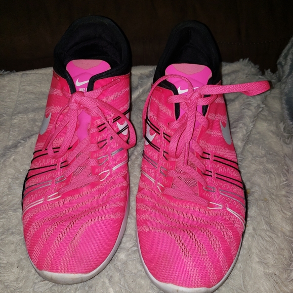 Nike Shoes - Nike shoes